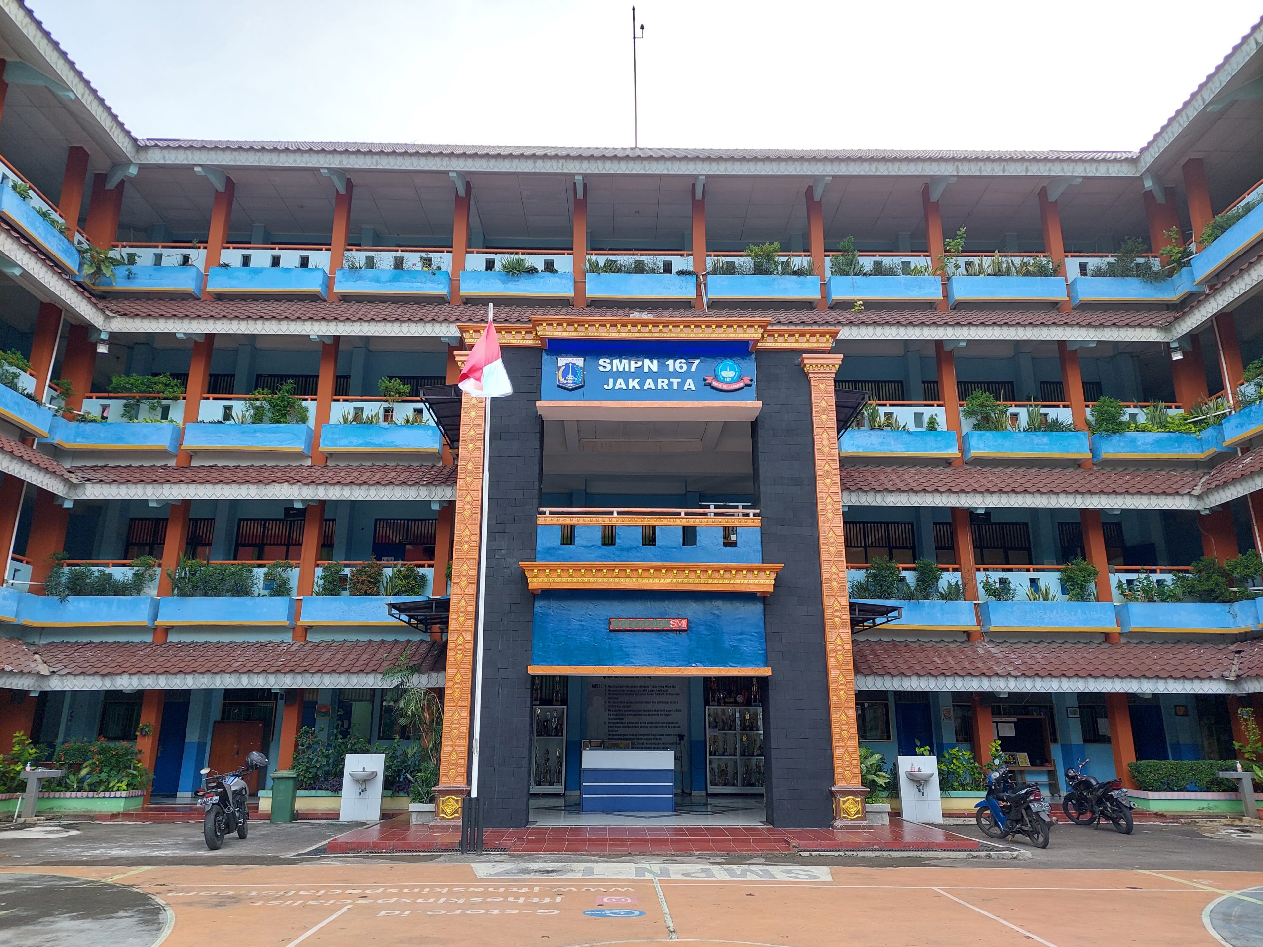 Selamat datang di Website Resmi SMPN 167 Jakarta